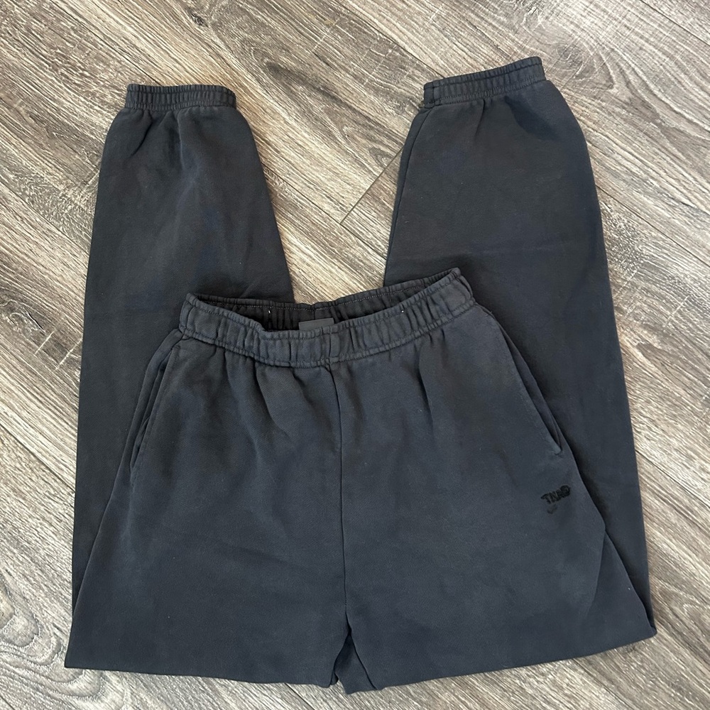 Aritzia TNA cozy fleece sweat pant joggers